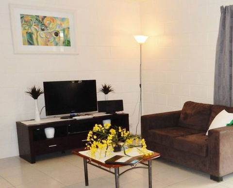 Lucinda Holiday Rentals  - St Kilda Accommodation 5