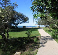 Raintrees On Moffat Beach - St Kilda Accommodation