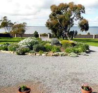 Arrandale Cottage - St Kilda Accommodation