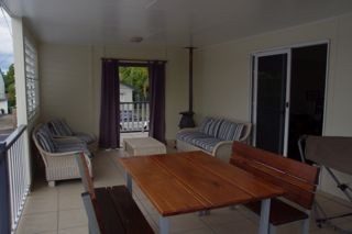 Moffat Beach Pet Friendly Holiday House - St Kilda Accommodation 3