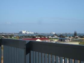 The Harbour View At North Shores, Wallaroo - St Kilda Accommodation 3