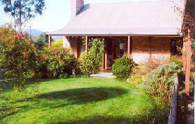 Canowindra Cottage - St Kilda Accommodation 0