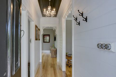 Blakiston House - St Kilda Accommodation 6