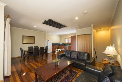 Portside Executive Aparments - St Kilda Accommodation 2