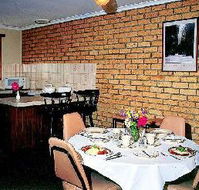 Riverfront Villas - St Kilda Accommodation