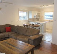 Rosebud Beach House on Kennington - St Kilda Accommodation