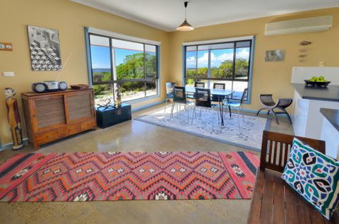 Kestrel Downs - St Kilda Accommodation 8