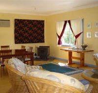 Euroka Homestead And Farm Cottage - St Kilda Accommodation