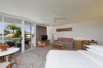 Sofitel Noosa Pacific Resort - St Kilda Accommodation 13