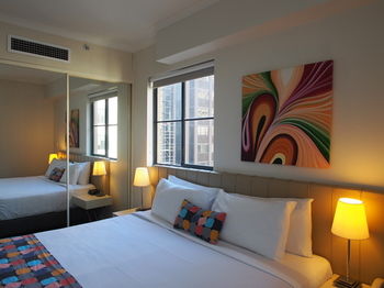 Seasons Harbour Plaza - St Kilda Accommodation 13