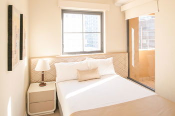 Seasons Harbour Plaza - St Kilda Accommodation 31