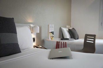 Ibis Sydney Airport - St Kilda Accommodation 13