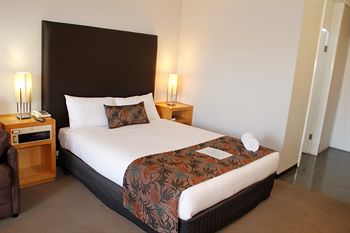 Sandown Regency - St Kilda Accommodation 0