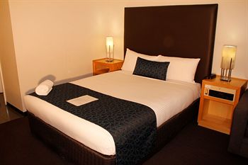 Sandown Regency - St Kilda Accommodation 1
