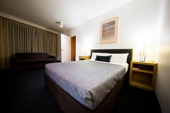 Sandown Regency - St Kilda Accommodation 14