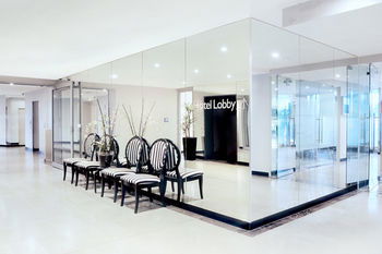 Mantra Bell City - St Kilda Accommodation 1