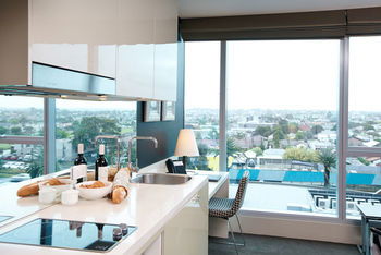 Mantra Bell City - St Kilda Accommodation 5