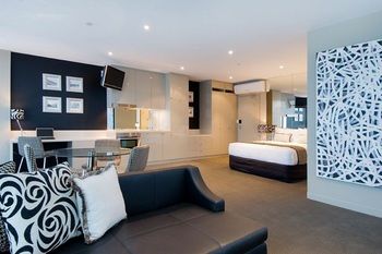 Mantra Bell City - St Kilda Accommodation 15