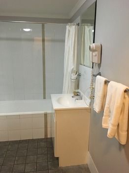 Waldorf The Entrance Serviced Apartments - St Kilda Accommodation 8