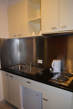 YTI Garden Hotel - St Kilda Accommodation 9