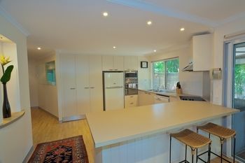 Noosa Riviera - St Kilda Accommodation 2