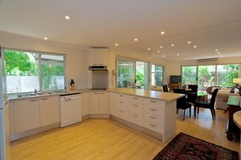Noosa Riviera - St Kilda Accommodation 4