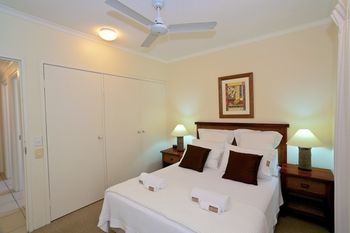 Noosa Riviera - St Kilda Accommodation 9
