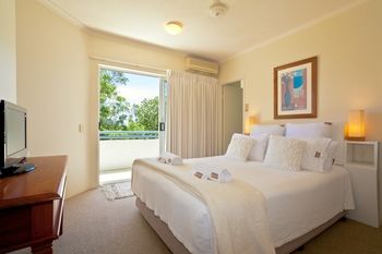 Noosa Riviera - St Kilda Accommodation 10