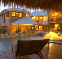 LaposAuberge Noosa - St Kilda Accommodation