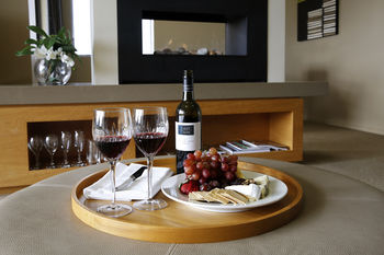 Chateau Elan - St Kilda Accommodation 20
