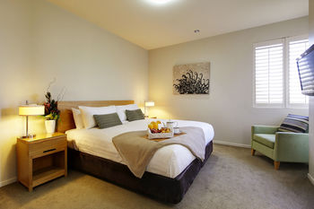 Chateau Elan - St Kilda Accommodation 22