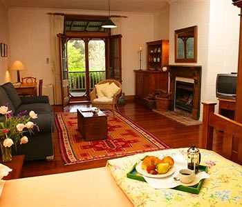 Carriages Boutique Hotel - St Kilda Accommodation 2