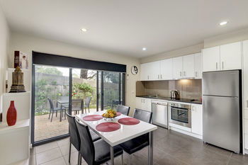 Bungunyah Apartments - St Kilda Accommodation 11