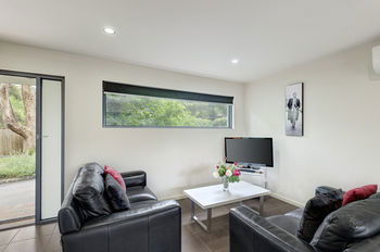 Bungunyah Apartments - St Kilda Accommodation 12