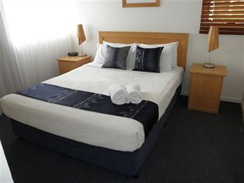 Twin Quays Noosa Resort - St Kilda Accommodation 11