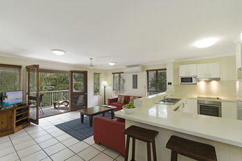 Sunset Cove Noosa - St Kilda Accommodation 5