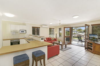 Sunset Cove Noosa - St Kilda Accommodation 9