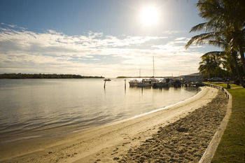 Sunset Cove Noosa - St Kilda Accommodation 11