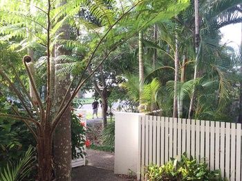 Sunset Cove Noosa - St Kilda Accommodation 25