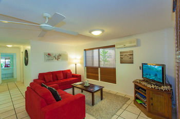 Sunset Cove Noosa - St Kilda Accommodation 30