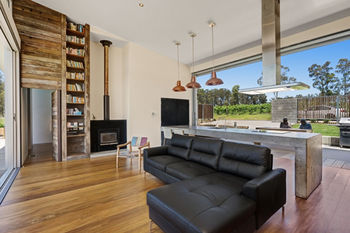 The Longhouse - St Kilda Accommodation 16