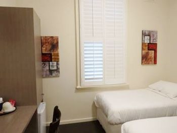 Naughtons Parkville Hotel - St Kilda Accommodation 5