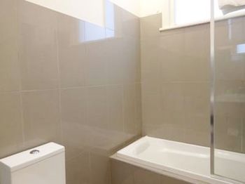 Naughtons Parkville Hotel - St Kilda Accommodation 6