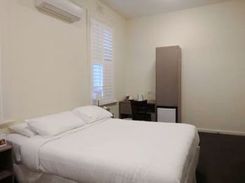 Naughtons Parkville Hotel - St Kilda Accommodation 23