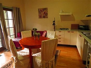Barrington Wilderness Cedar Lodge Accommodation - St Kilda Accommodation 0