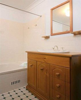 Barrington Wilderness Cedar Lodge Accommodation - St Kilda Accommodation 9