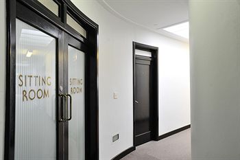 The Lakes Hotel - St Kilda Accommodation 3