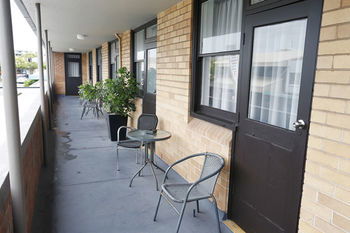 The Lakes Hotel - St Kilda Accommodation 14