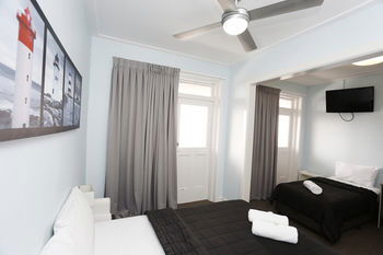 The Lakes Hotel - St Kilda Accommodation 27
