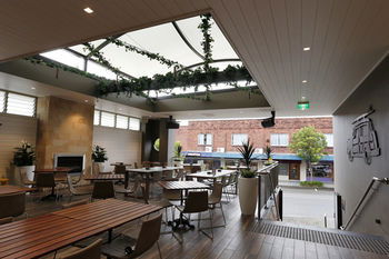 The Lakes Hotel - St Kilda Accommodation 37